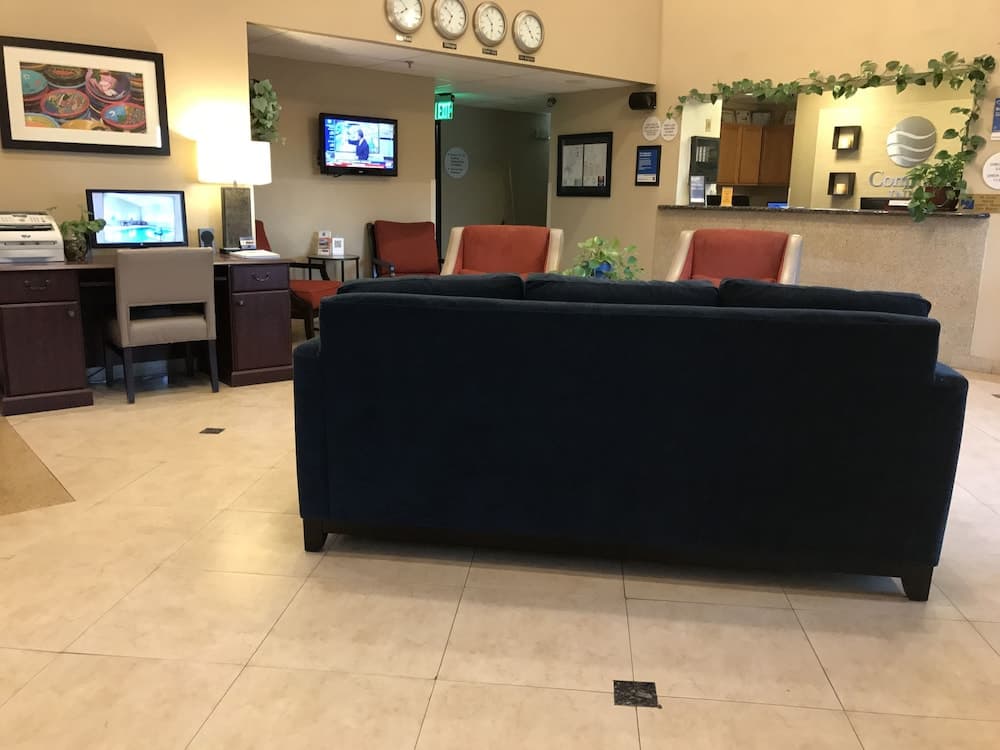 Comfort Inn Near Gila National Forest interior in Silver City, NM — gallery photo 2