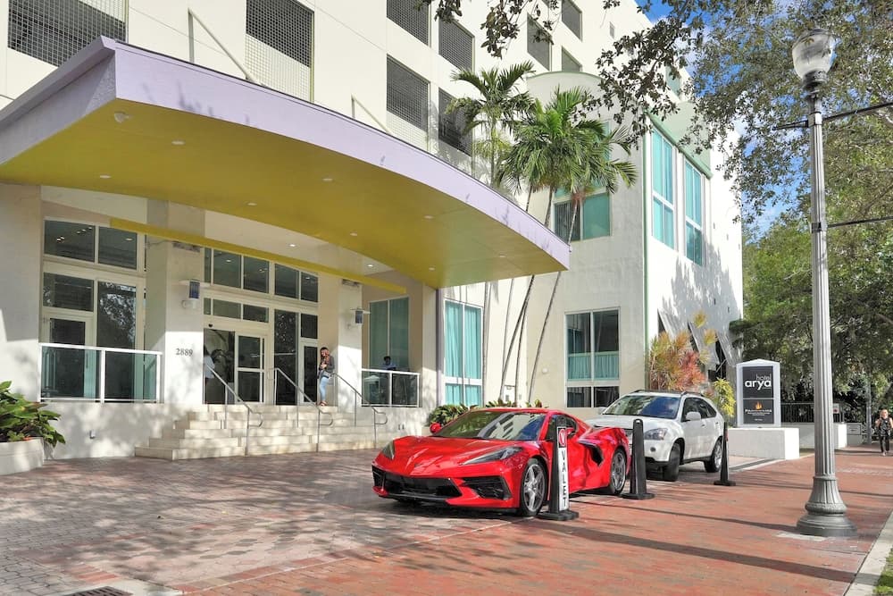 Glamorous Bay View Studio in the Grove featured exterior or lobby in Miami, FL — similar hotel