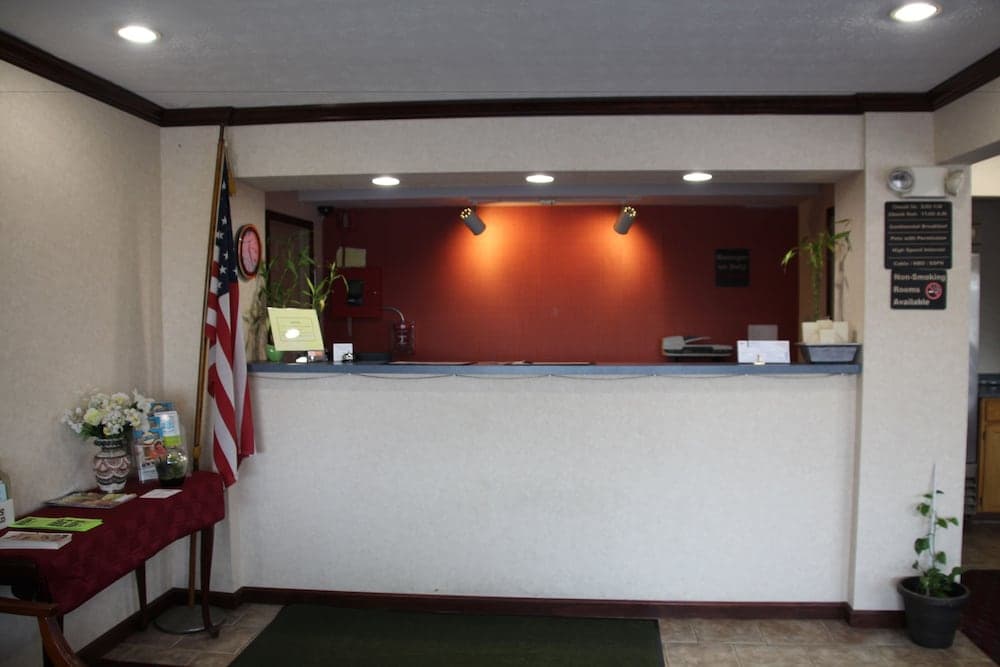 Budget Inn - Troy interior in Troy, OH — gallery photo 2