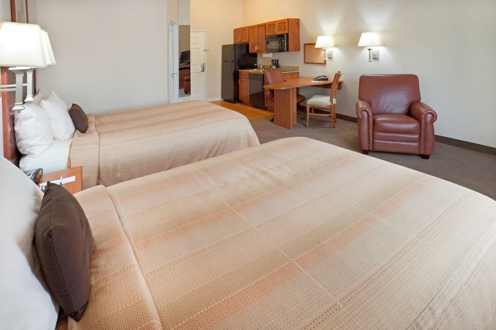 Candlewood Suites Mount Pleasant by IHG interior in Mount Pleasant, TX — gallery photo 2