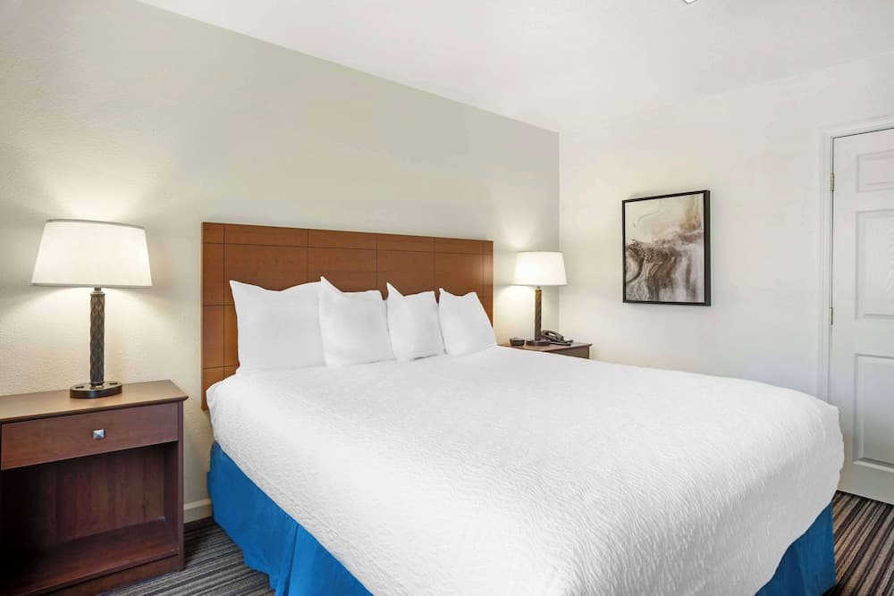 Best Western Clovis Cole gallery photo in Clovis, CA — image 26