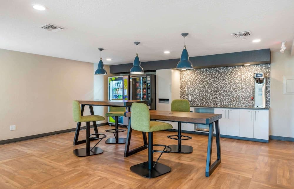 Extended Stay America Premier Suites Ft Lauderdale CypressCk gallery photo in Pompano Beach, FL — image 35
