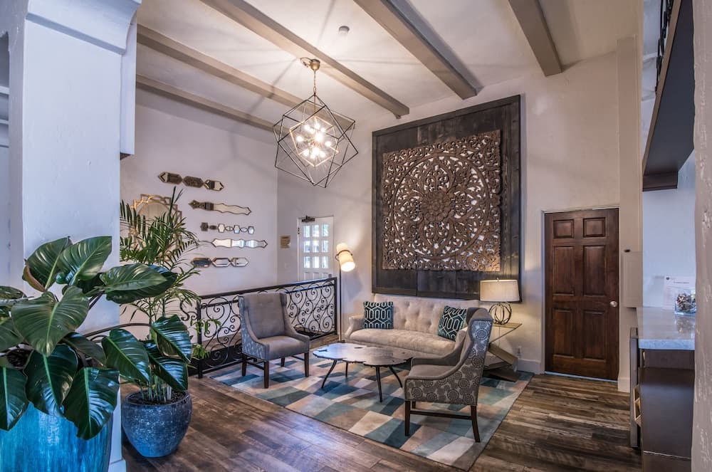 El Cordova Hotel on Coronado Island property views in Coronado, CA — gallery photo 3