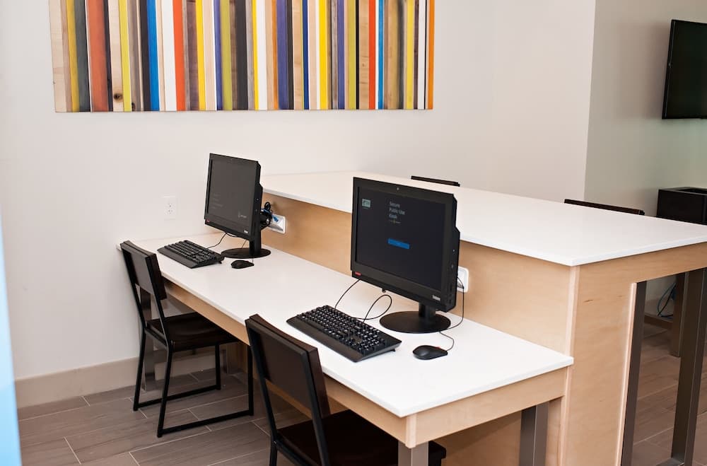 Holiday Inn Express & Suites- Birmingham North-Fultondale by IHG interior in Fultondale, AL — gallery photo 2