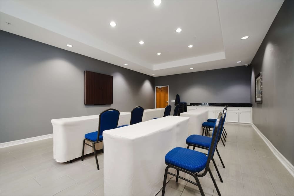 Best Western Sugarland Inn gallery photo in Sugar Land, TX — image 6