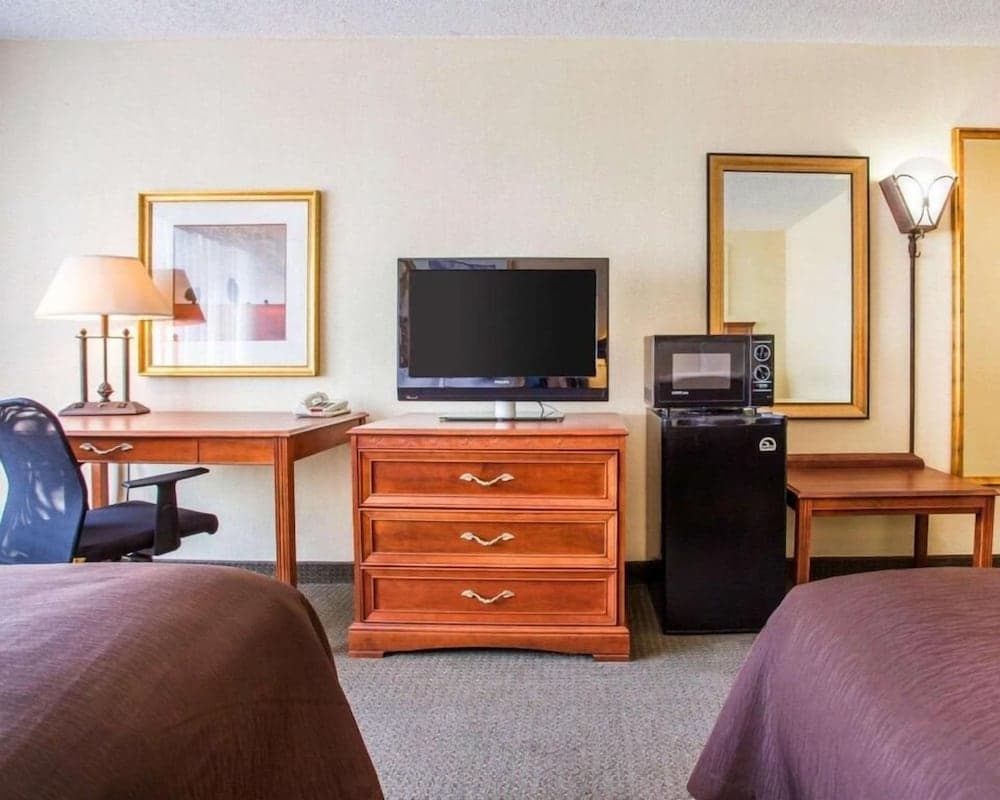 Budgetel Inn & Suites Atlanta property views in Doraville, GA — gallery photo 3