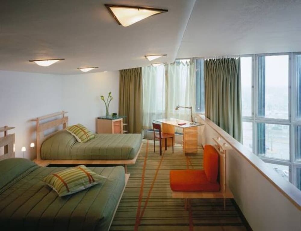 Inn at Price Tower interior in Bartlesville, OK — gallery photo 2