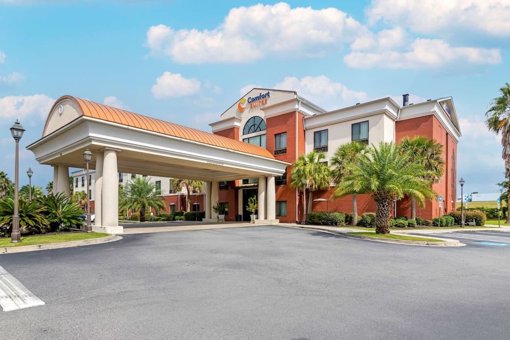 Comfort Suites Savannah North I-95 featured exterior or lobby in Port Wentworth, GA — similar hotel