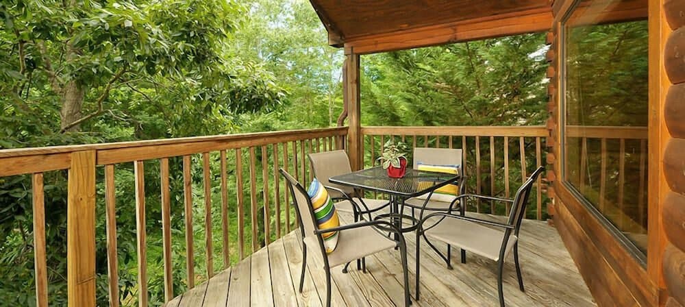 Honey Bear Den property views in Sevierville, TN — gallery photo 3