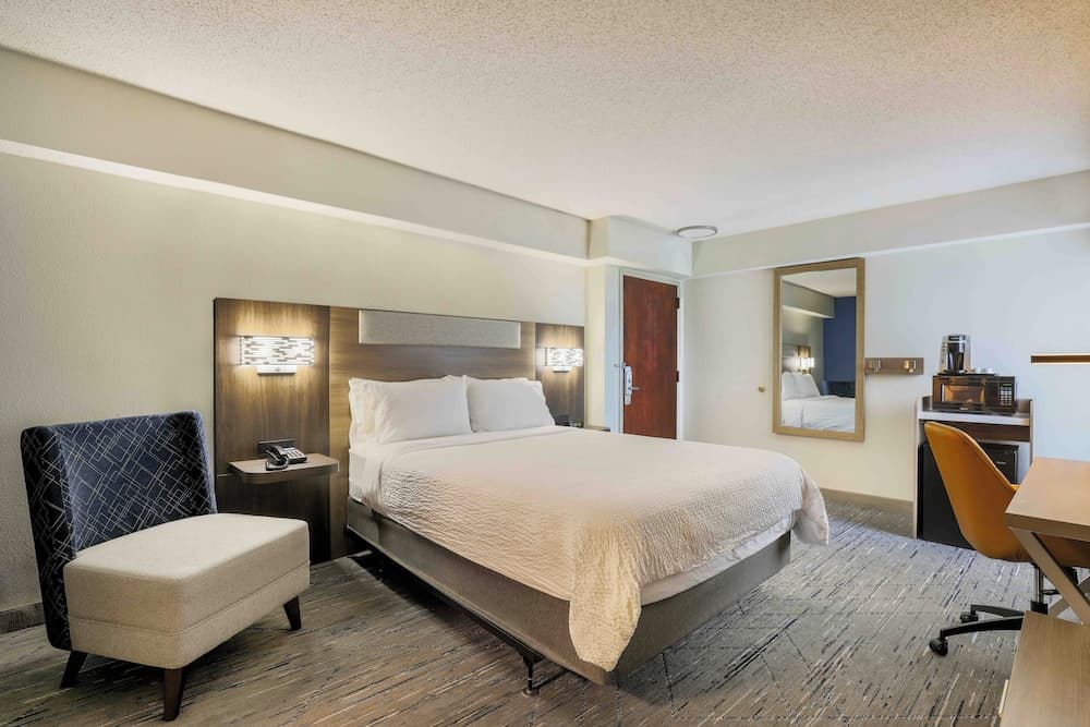Holiday Inn Express Burlington by IHG gallery photo in Burlington, NC — image 16