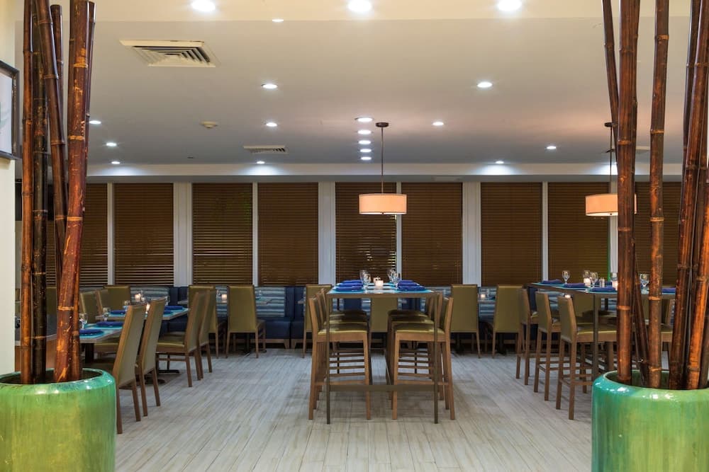 Best Western Plus Atlantic Beach Resort interior in Miami Beach, FL — gallery photo 2
