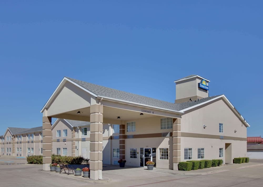 Days Inn by Wyndham Mesquite Rodeo TX featured exterior or lobby in Mesquite, TX — similar hotel