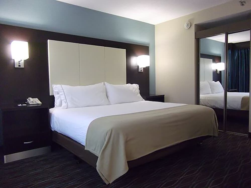 Holiday Inn Express Boise - University Area by IHG property views in Boise, ID — gallery photo 3