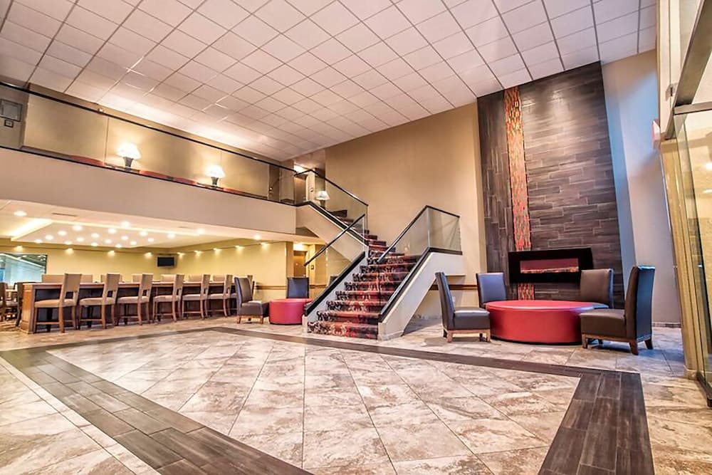 Grand Oaks Hotel property views in Branson, MO — gallery photo 3