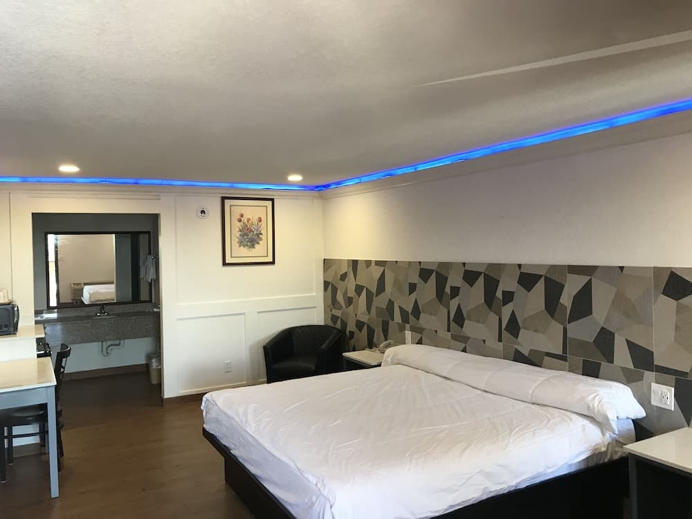 Star Inn Hotel Seaworld San Antonio — hotel in San Antonio, Texas