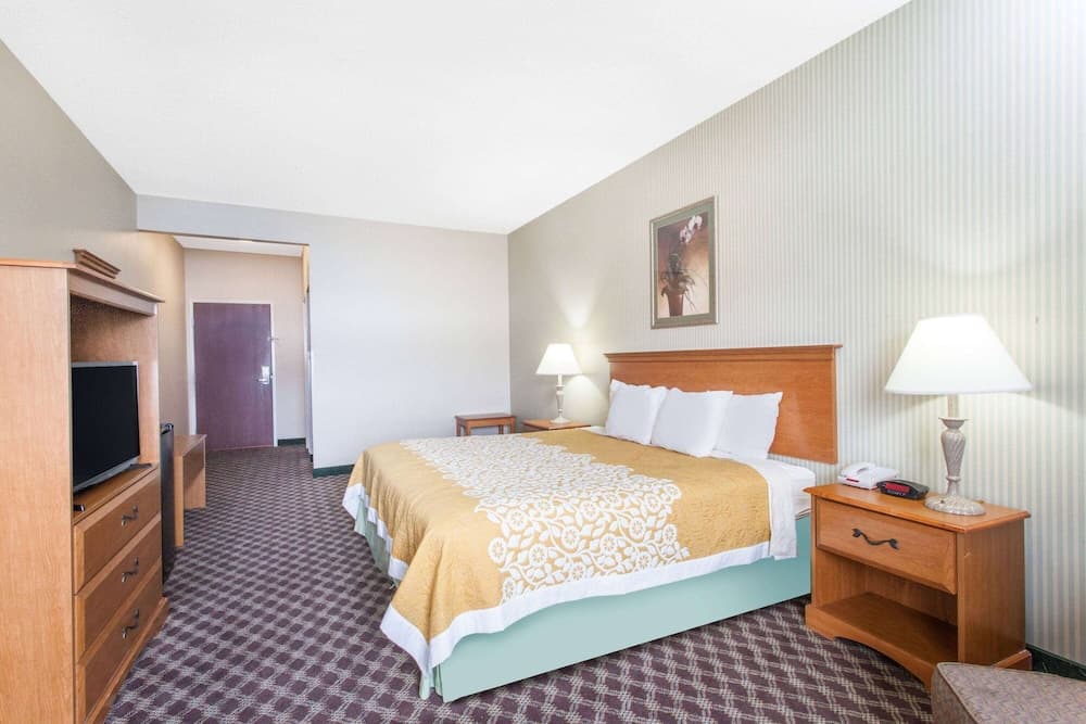 Days Inn & Suites by Wyndham Seaford gallery photo in Seaford, DE — image 9