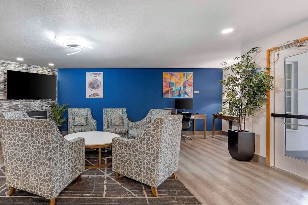 Best Western Galt Inn property views in Galt, CA — gallery photo 3