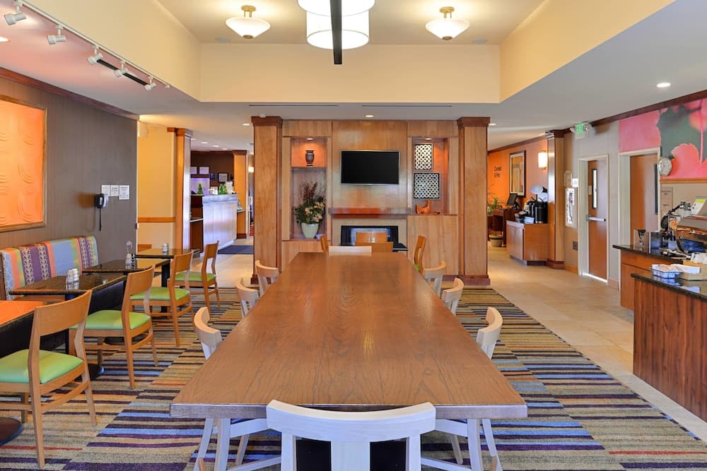 Fairfield Inn and Suites by Marriott Sacramento Elk Grove gallery photo in Elk Grove, CA — image 26