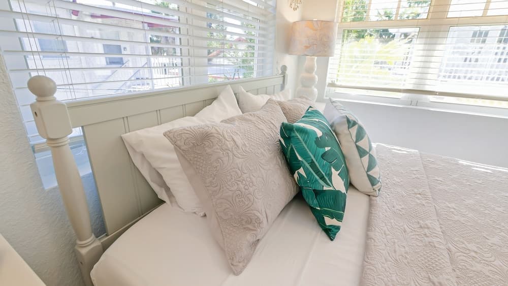 Coconut Inn interior in St. Pete Beach, FL — gallery photo 2