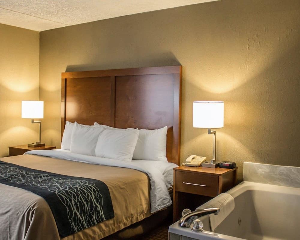 Quality Inn Akron South gallery photo in Akron, OH — image 9