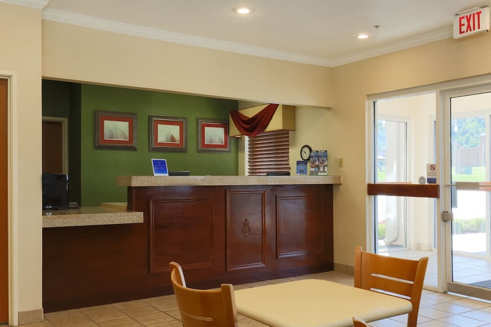 Comfort Inn & Suites Zanesville City Center gallery photo in Zanesville, OH — image 14