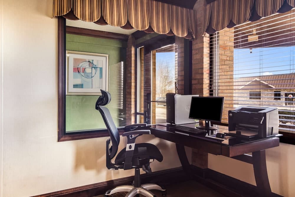 SureStay by Best Western Grove City gallery photo in Grove City, PA — image 15