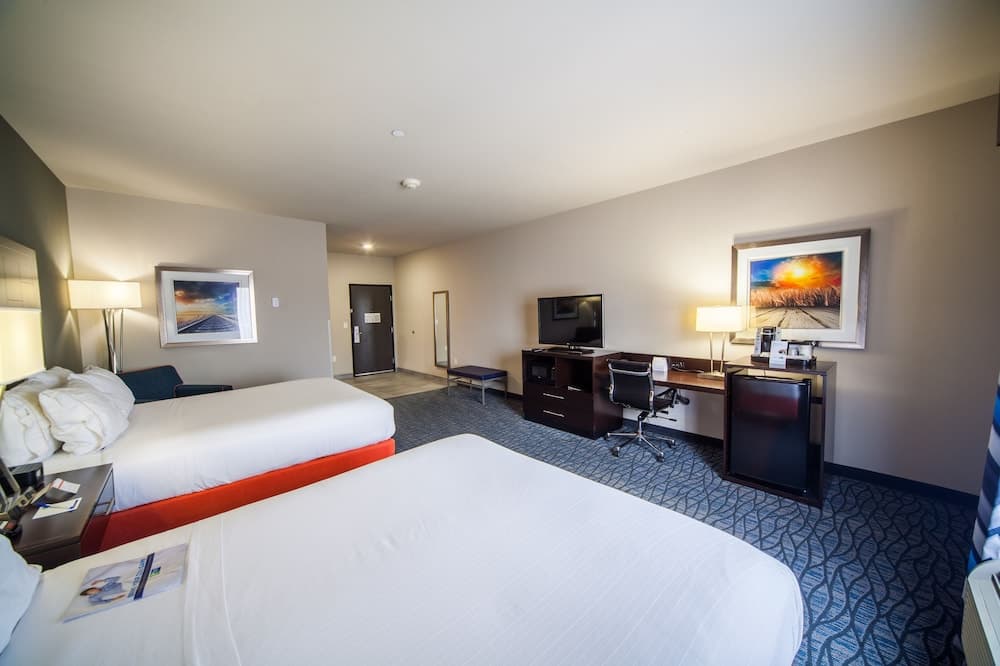 Holiday Inn Express & Suites Oklahoma City Southeast I-35 by IHG property views in Oklahoma City, OK — gallery photo 3