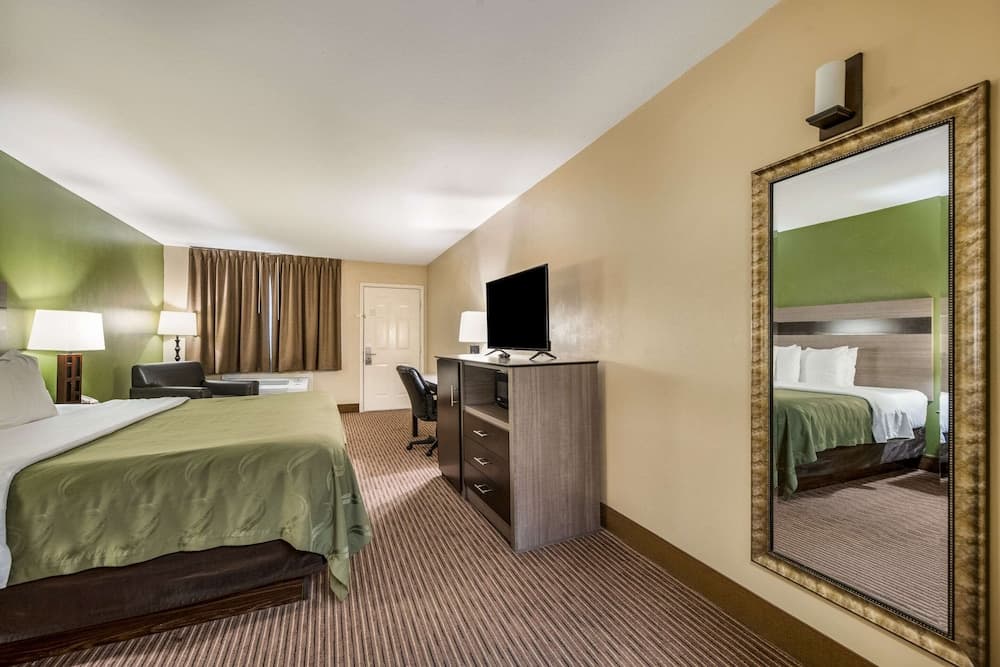 Quality Inn & Suites Garland - East Dallas gallery photo in Garland, TX — image 25