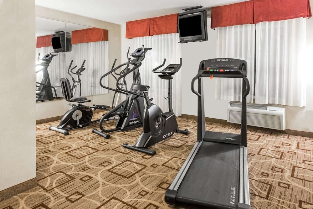 Hawthorn Extended Stay by Wyndham Seville gallery photo in Seville, OH — image 9