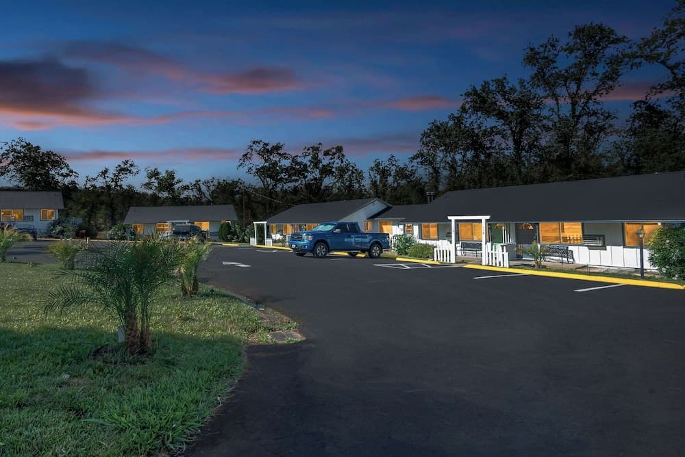 Quality Inn & Suites Jackson gallery photo in Jackson, CA — image 42