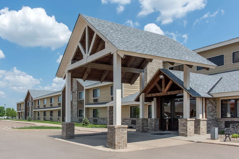 New Prague Inn & Suites featured exterior or lobby in New Prague, MN — similar hotel