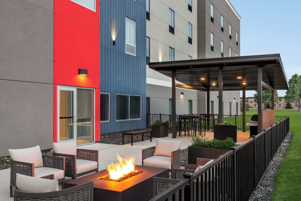 avid Hotel Mission East Mcallen Area by IHG property views in Mission, TX — gallery photo 3