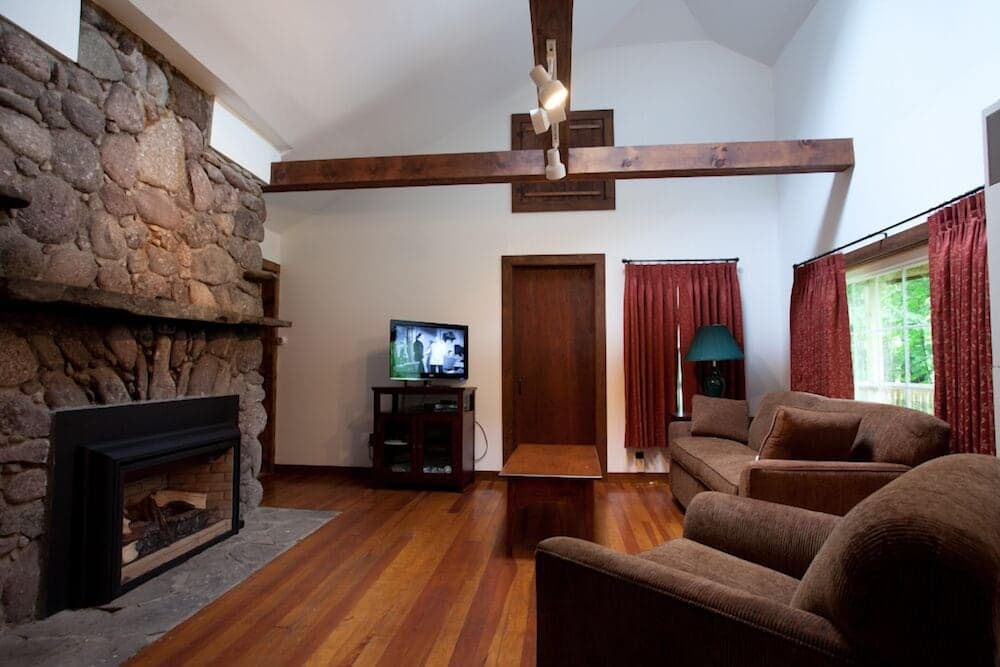 Blue Hill Lodge gallery photo in Claryville — image 34