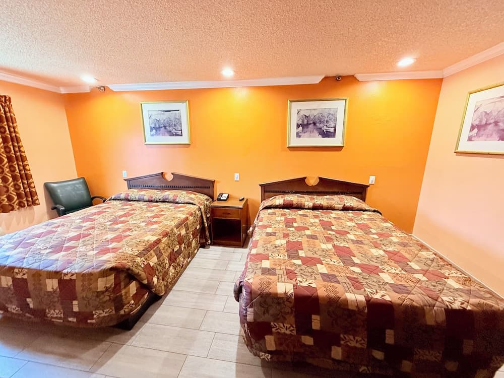 Casa Blanca Hotel Corona By Dream Luxe gallery photo in Corona, CA — image 7