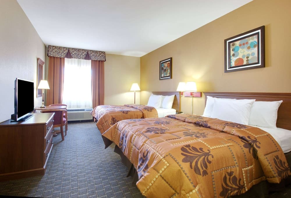 Days Inn by Wyndham Mesquite Rodeo TX gallery photo in Mesquite, TX — image 12