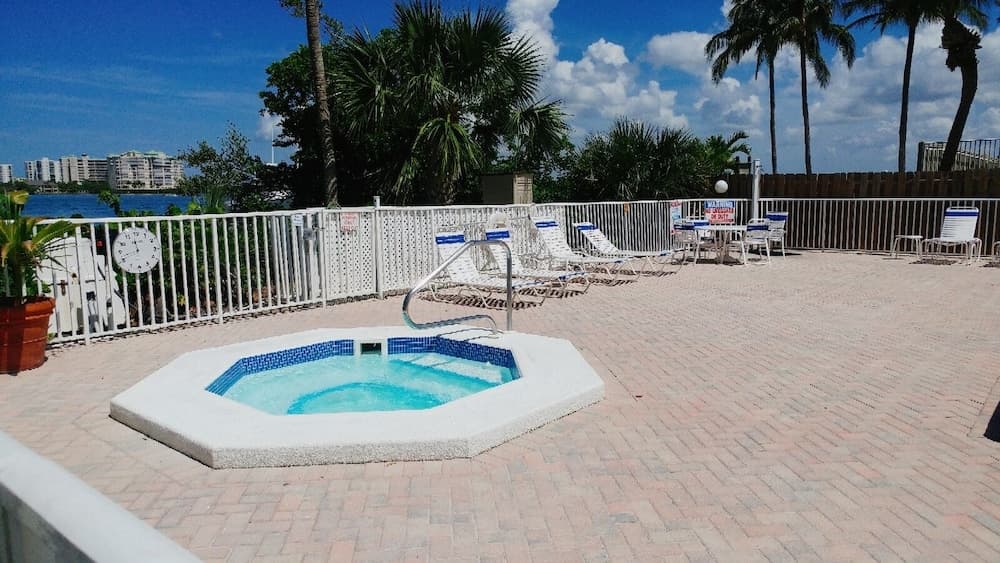 Lovers Key Beach Club by Check In Vacation Rentals property views in Fort Myers Beach, FL — gallery photo 3