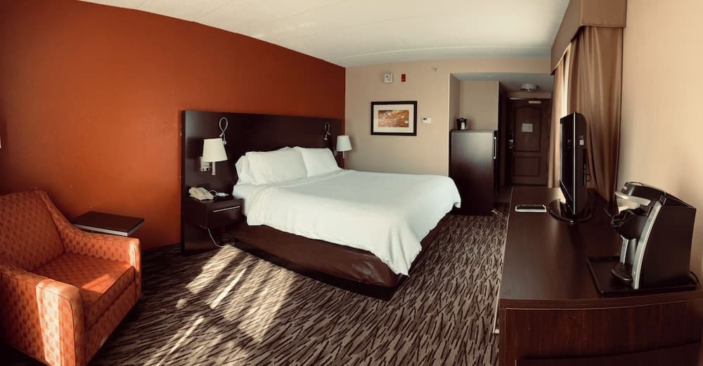 Pearl Street Hotel & Suites gallery photo in La Crosse, WI — image 4
