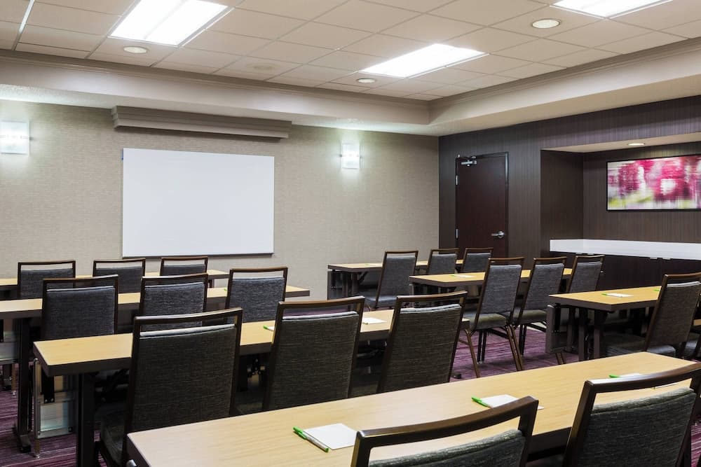Courtyard by Marriott Dallas Mesquite gallery photo in Mesquite, TX — image 9