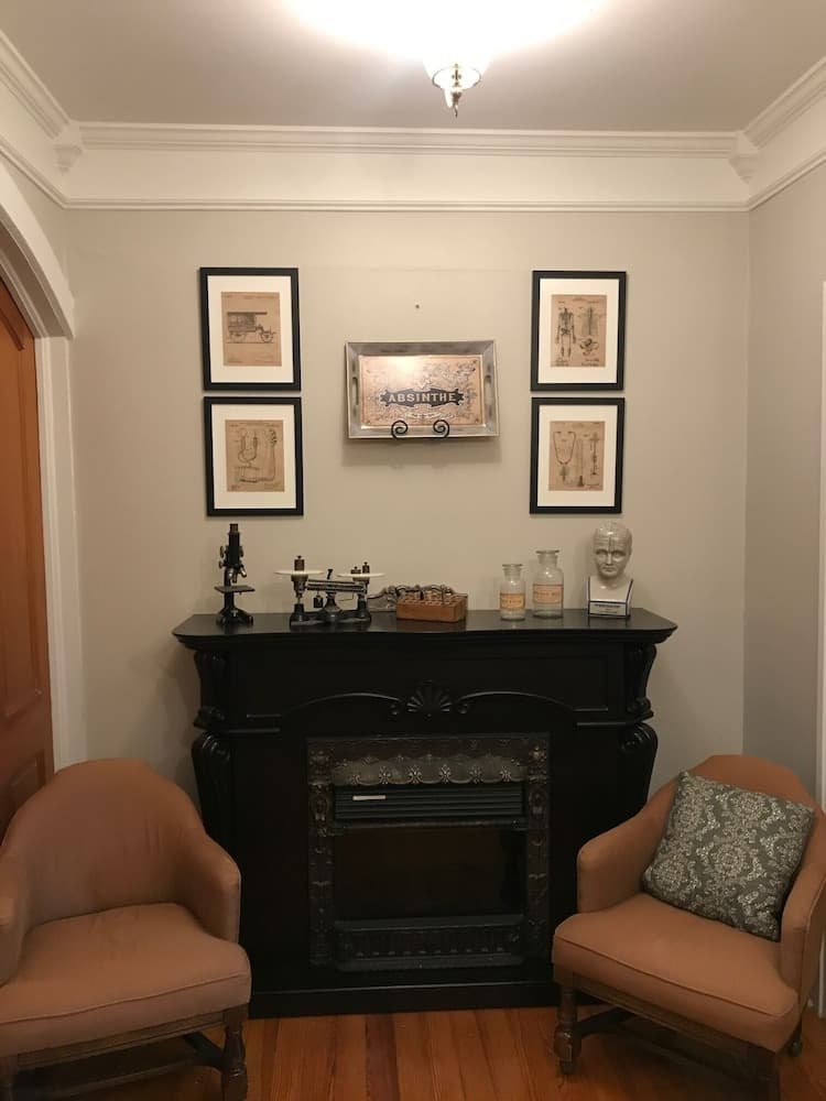Iron Amethyst Inn   Boutique Hotel property views in Mazomanie, WI — gallery photo 3