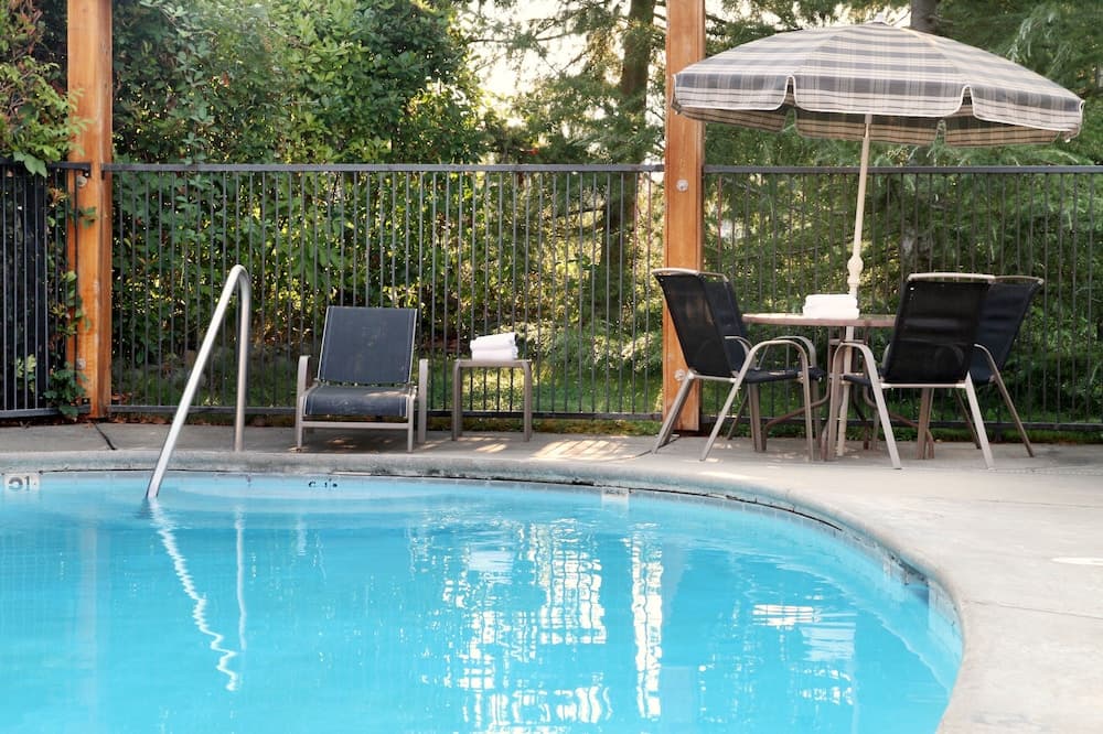 Riverside Inn gallery photo in Grants Pass, OR — image 36