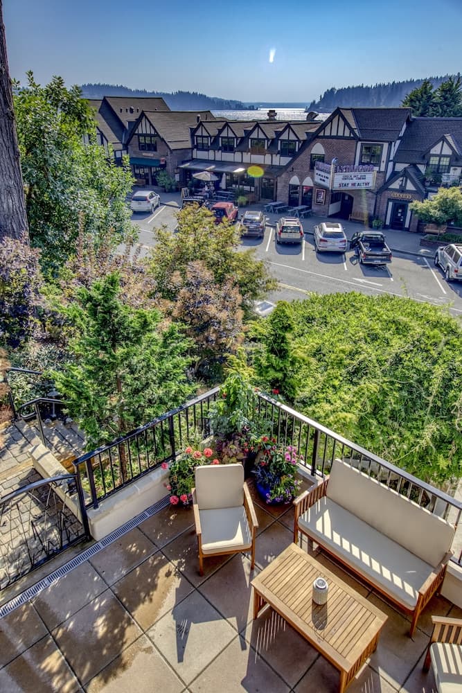 The Inn at Pleasant Beach gallery photo in Bainbridge Island, WA — image 12