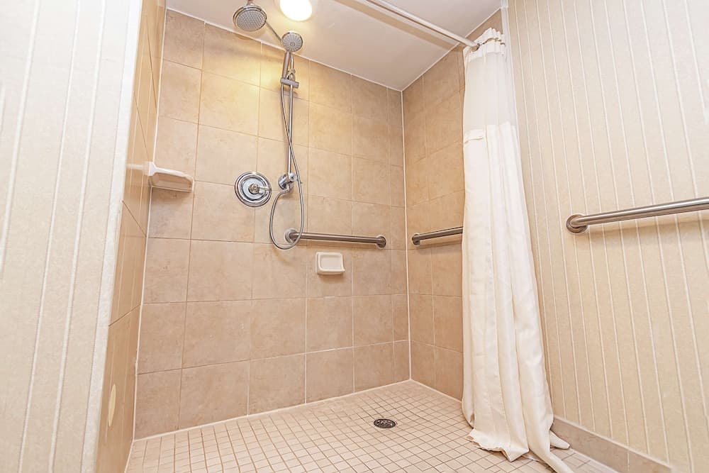 DoubleTree by Hilton Hotel Lafayette gallery photo in Lafayette, LA — image 31