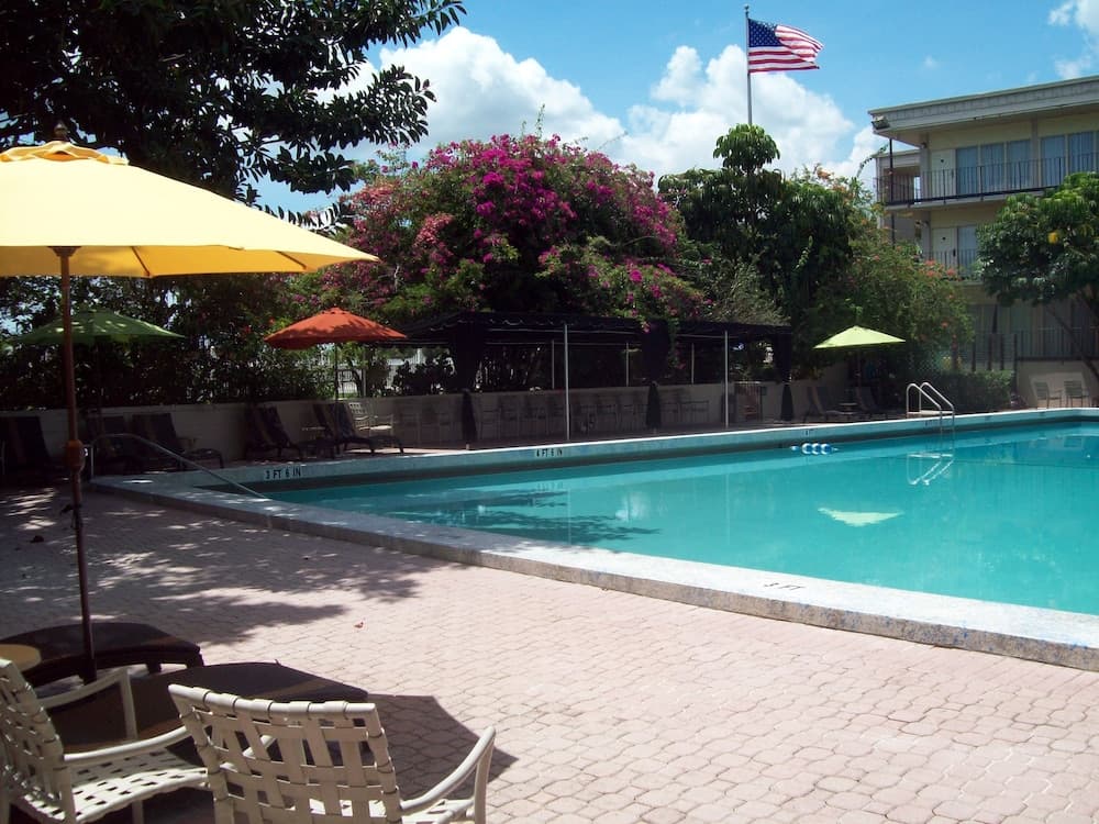 The Block215 interior in Winter Haven, FL — gallery photo 2