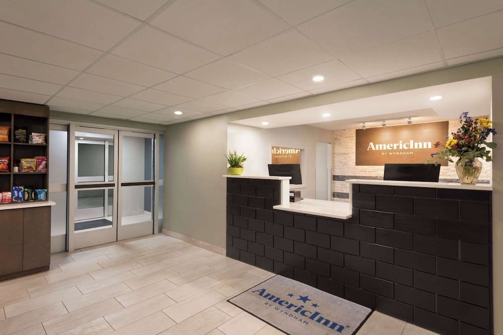 AmericInn by Wyndham Dodgeville interior in Dodgeville, WI — gallery photo 2