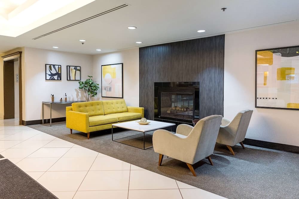 Elimwood Hotel, a Ramada by Wyndham interior in Maryland Heights, MO — gallery photo 2