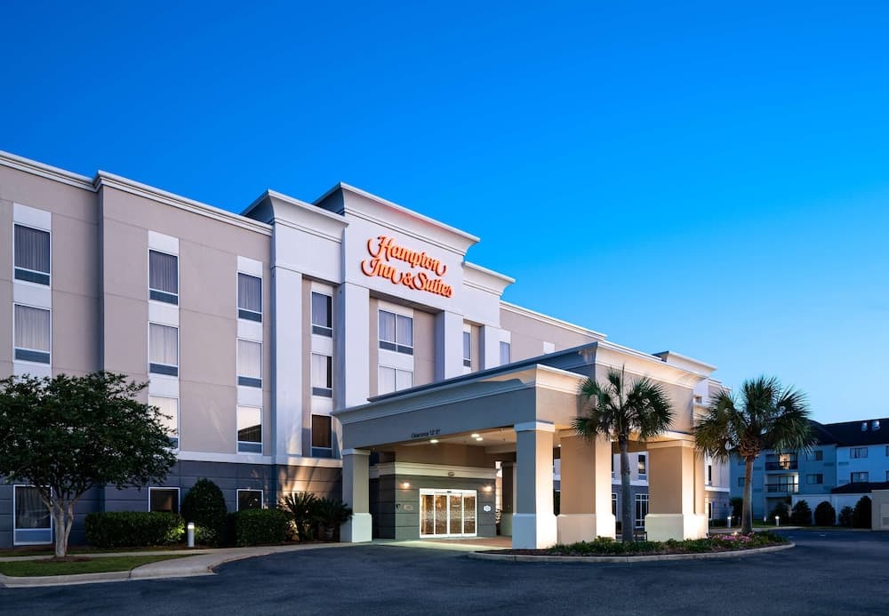 Hampton Inn & Suites Mobile I-65@ Airport Blvd featured exterior or lobby in Mobile, AL — similar hotel