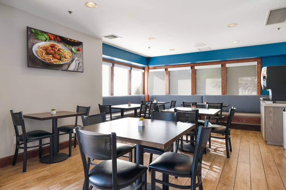 Chase Suites Brea-Fullerton - North Orange County gallery photo in Brea, CA — image 28