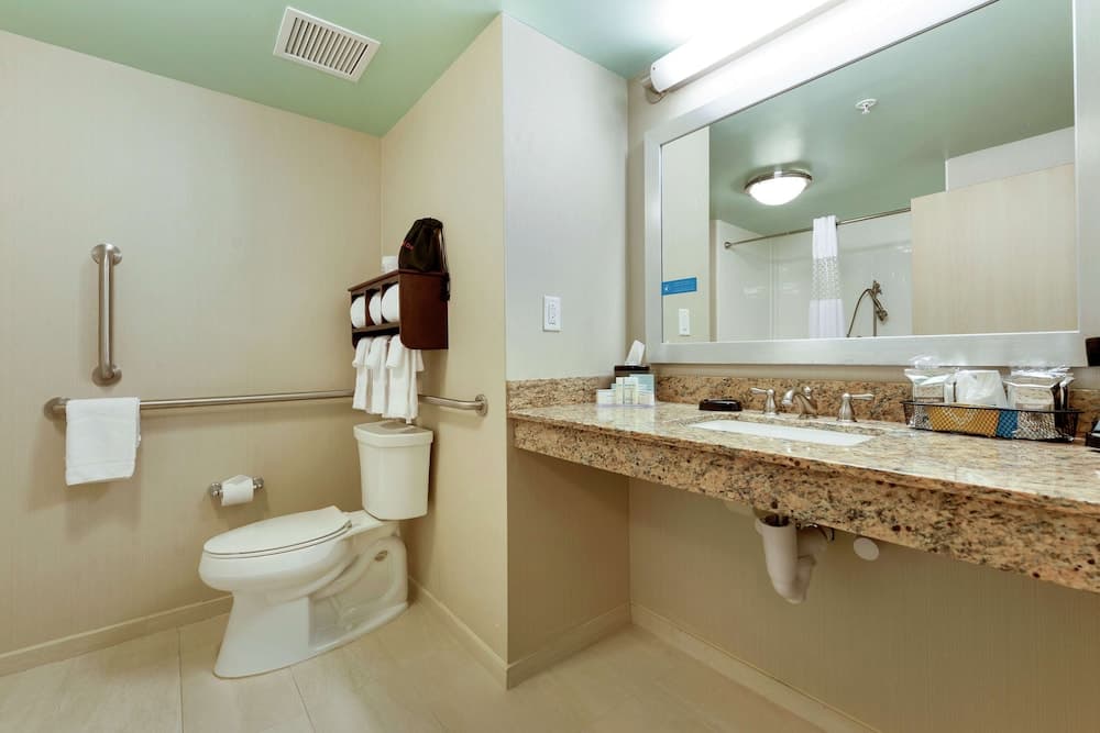 Hampton Inn & Suites Gulfport I-10 gallery photo in Gulfport, MS — image 39