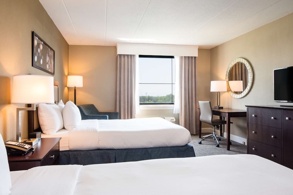 DoubleTree by Hilton Hotel Laurel property views in Laurel, MD — gallery photo 3