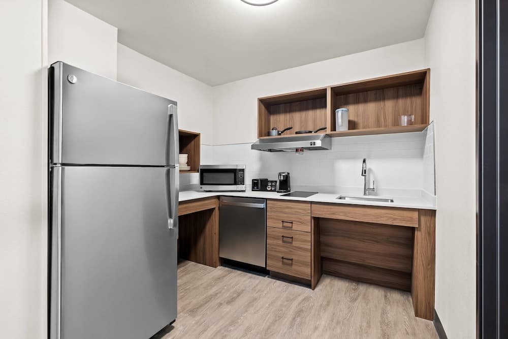 Everhome Suites Brownsville gallery photo in Brownsville, TX — image 21